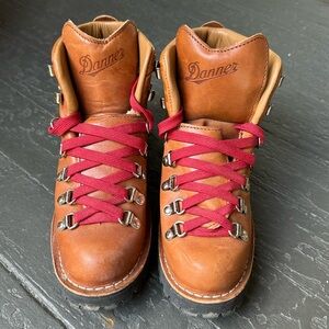 Danner Leather Light Cascade Hiking Boots